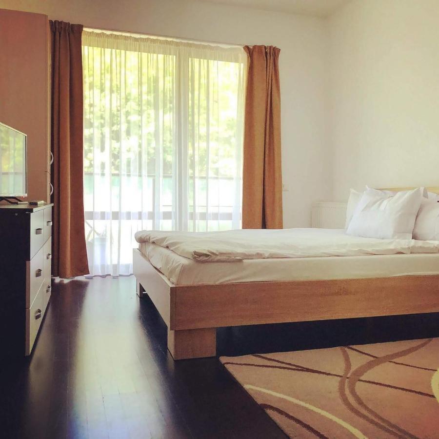 Tampa Gardens Apartment Braszów Zewnętrze zdjęcie
